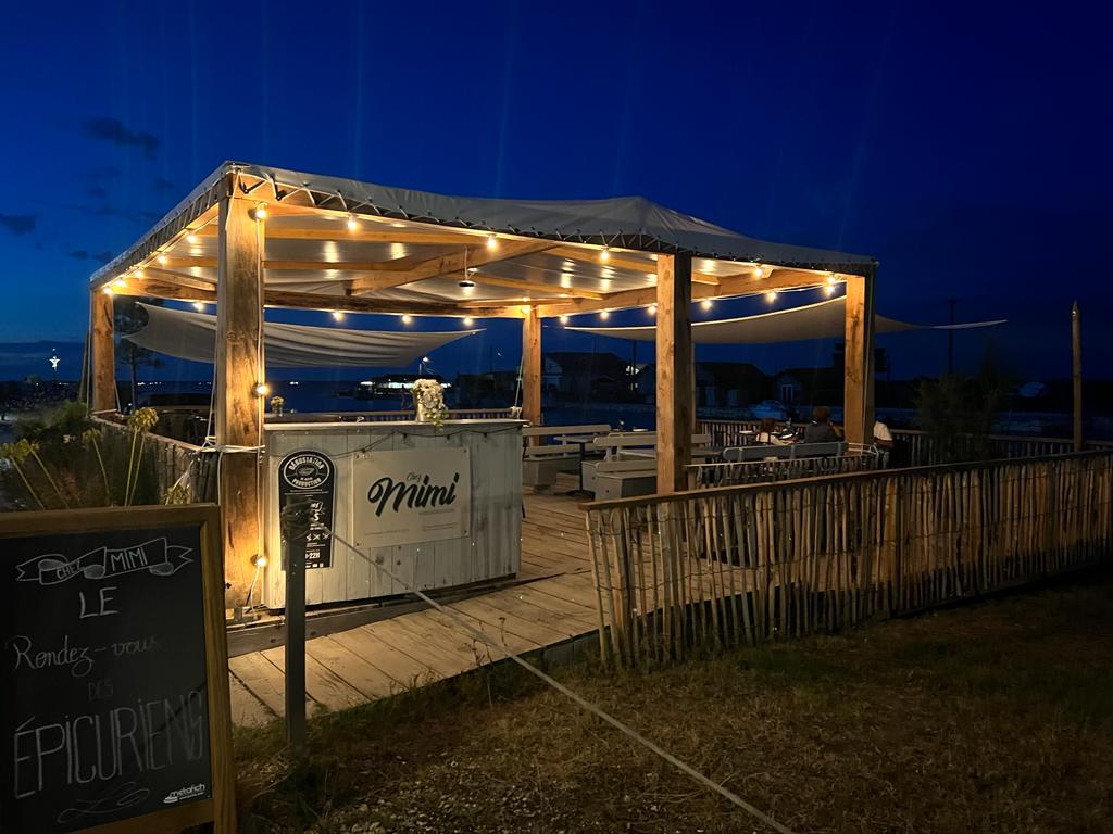 Tradition Ostréicole : Découvrez les traditions ostréicoles de Gujan-Mestras à travers nos cabanes et nos huîtres. Tradition Ostréicole : Découvrez les traditions ostréicoles de Gujan-Mestras à travers nos cabanes et nos huîtres.